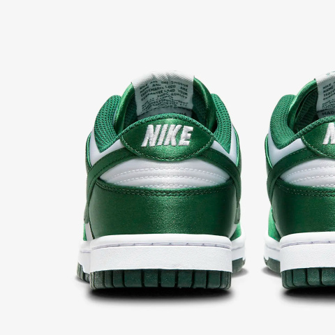 Buty NIKE Dunk Low - Zielono-białe - Team Green