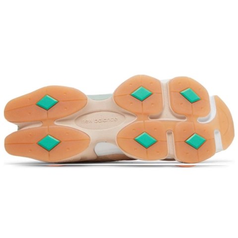 New Balance 9060 Cookie Pink