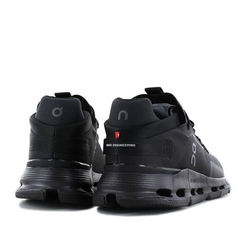 On M Cloudnova 2 - 3ME30210485, Czarny